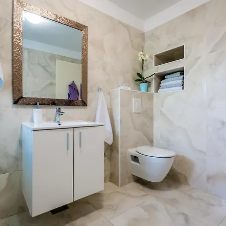 Nautica Apartament *