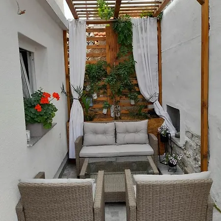 Nautica-free Parking * Sibenik